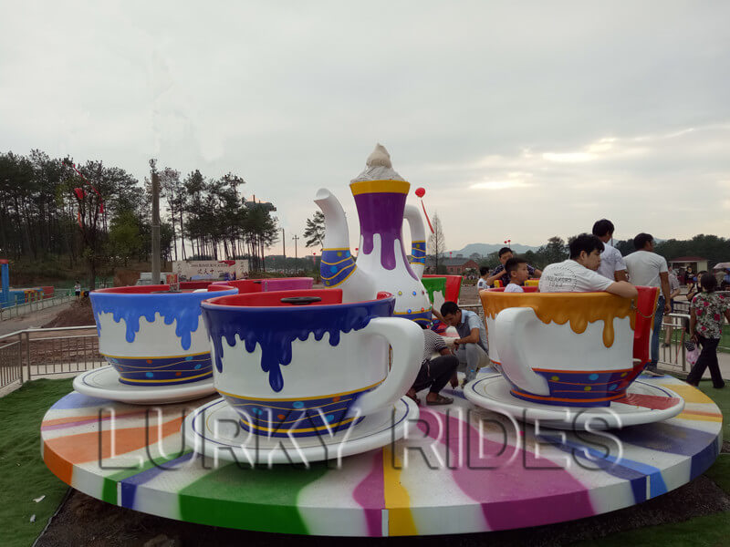 spinning teacup ride manufacturer