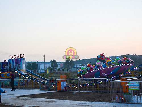 Flying UFO Ride